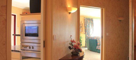 Casa de 4 dormitorios en Kerlaz, France No. 259559 5