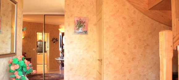 Casa de 4 dormitorios en Kerlaz, France No. 259559 4