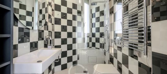 3 bedrooms House in Milan, Italy No. 354092 22