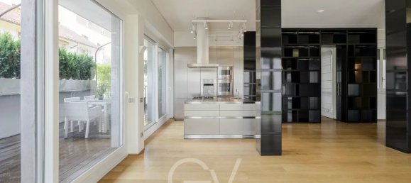 3 bedrooms House in Milan, Italy No. 354092 5