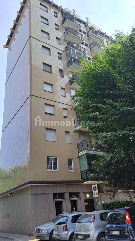 2 غرف نوم شقة في Rozzano, Italy رقم 337966