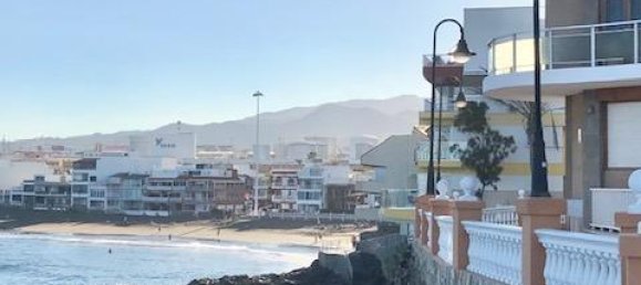 4 bedrooms Townhouse in Telde, Spain No. 65317 2