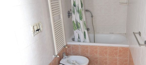 Дом с 4 комнатами в Верона, Италия № 276457 8