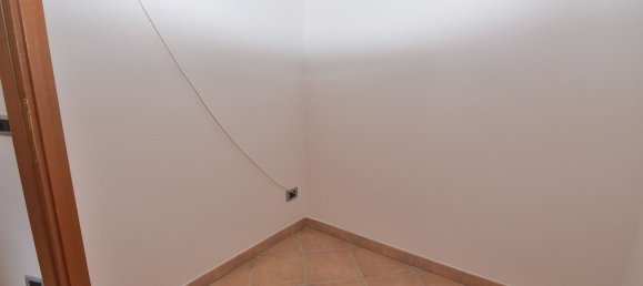 Дом с 4 комнатами в Верона, Италия № 276457 26