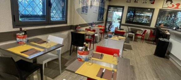 Propiedad comercial de 1 habitación en Dresano, Italy No. 108100 2