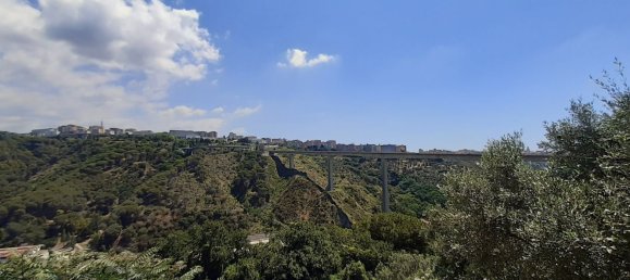 3غرفة شقة في Catanzaro, Italy رقم 71935 43