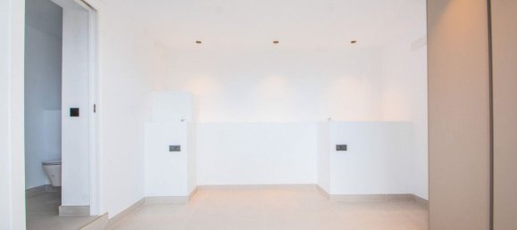 3 bedrooms Apartment in Marbella, Spain No. 147914 24