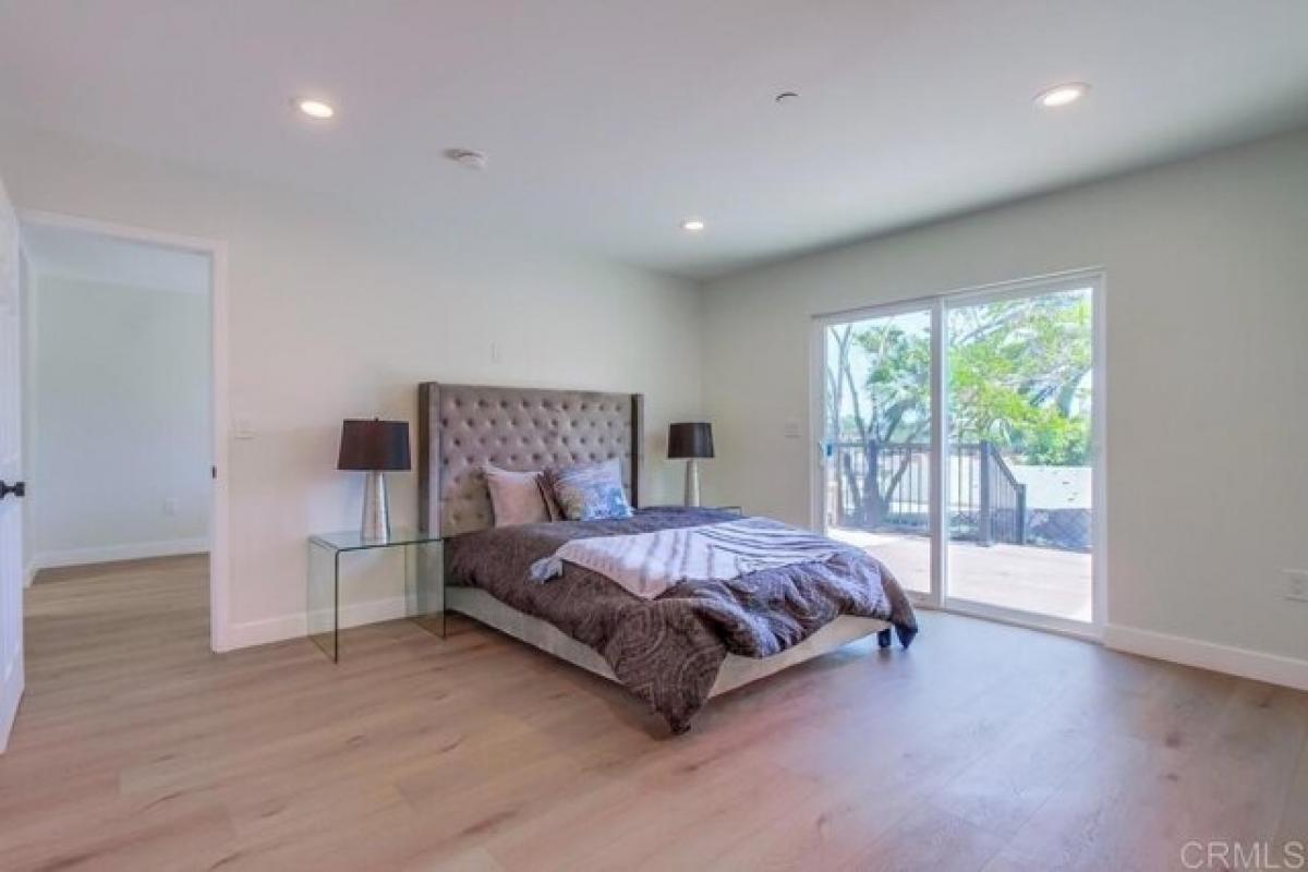 5 bedrooms House in Vista, USA No. 391349