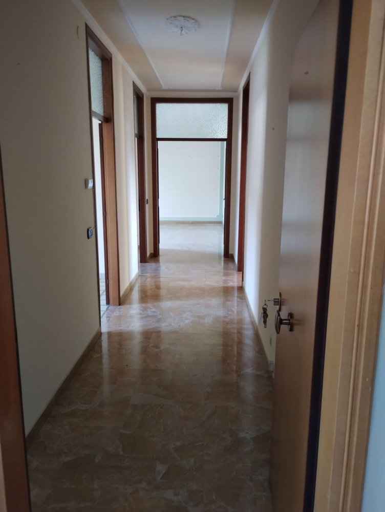 7غرفة شقة في Maranello, Italy رقم 23747