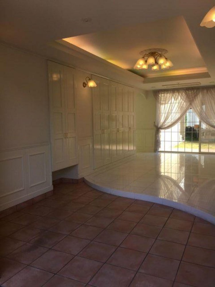 Studio in Fukuoka, Japan No. 809