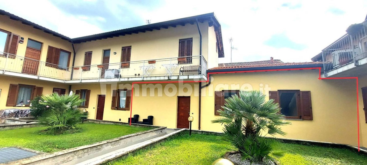 1 غرف نوم شقة في Cairate, Italy رقم 277020