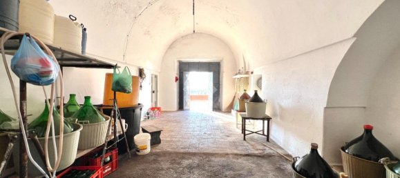 5 rooms House in Ceglie Messapica, Italy No. 144082 21