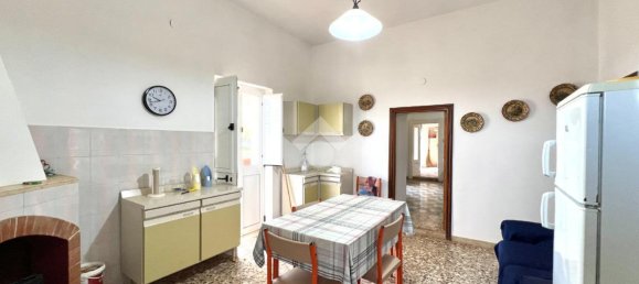 5 rooms House in Ceglie Messapica, Italy No. 144082 12