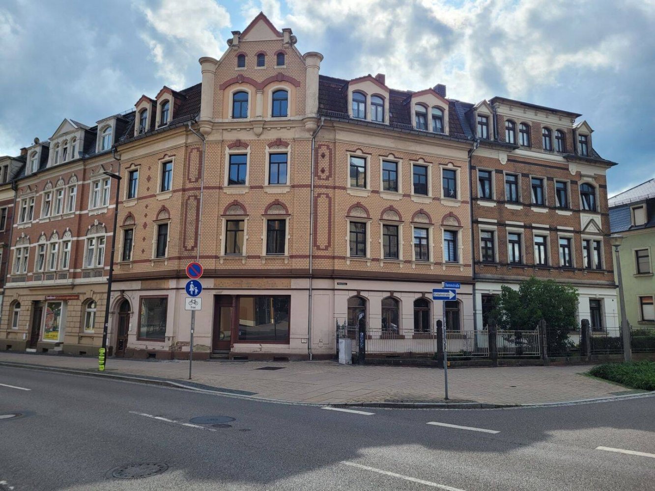 20 rooms Building in Sachsische Schweiz-Osterzgebirge, Germany No. 343347