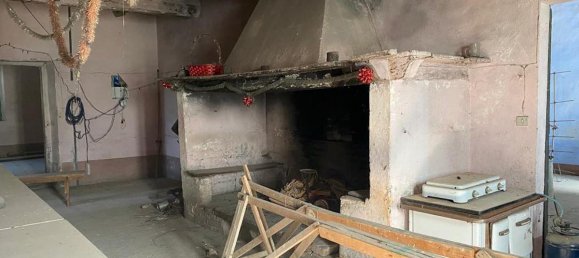 Дом с 5 спальнями в Кастильоне дель Лаго, Италия № 305 3