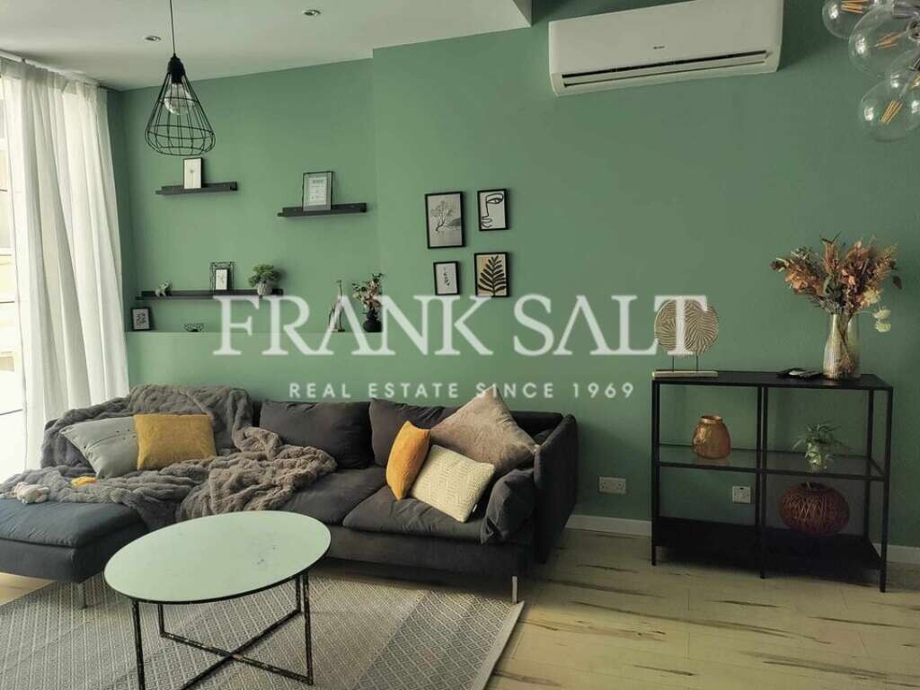 2 bedrooms Maisonette in Gzira, Malta No. 10575