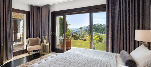 7 bedrooms House in La Quinta, Spain No. 40509 19