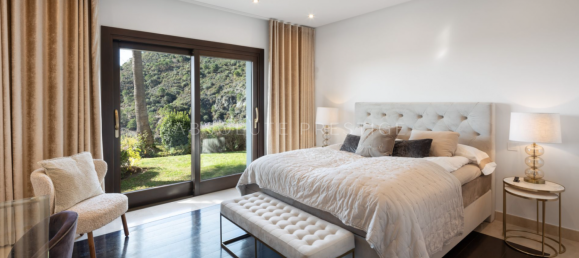 7 bedrooms House in La Quinta, Spain No. 40509 22