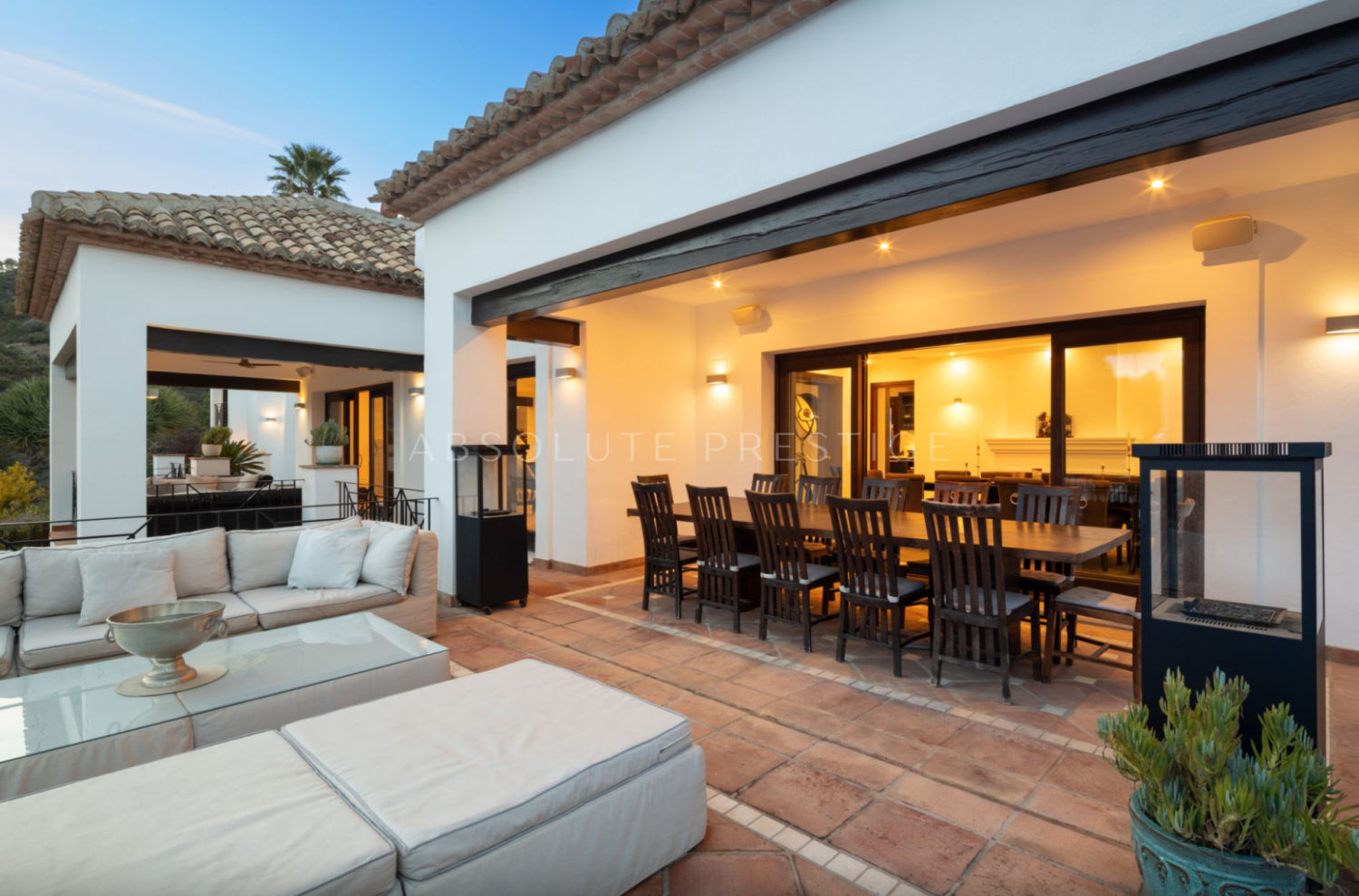 7 bedrooms House in La Quinta, Spain No. 40509