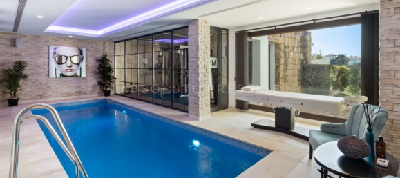 7 bedrooms House in La Quinta, Spain No. 40509 28