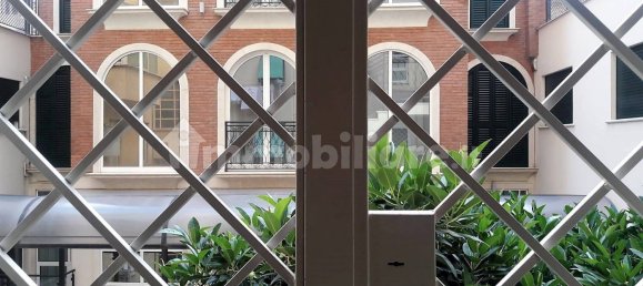 1 bedroom Apartment in Rome, Italy No. 336621 22