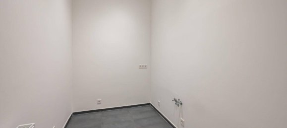 Studio in Dobling, Austria No. 210421 3
