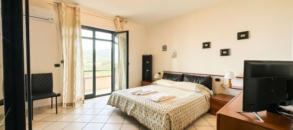 Villa de 10 habitaciónes en Capo d'Orlando, Italy No. 107548 36