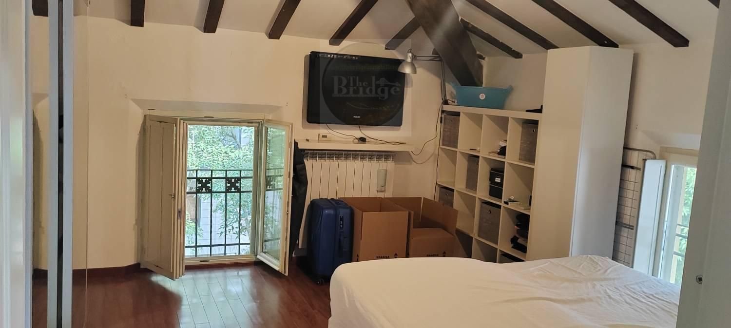 3 bedrooms Apartment in Modena, Italy No. 327428