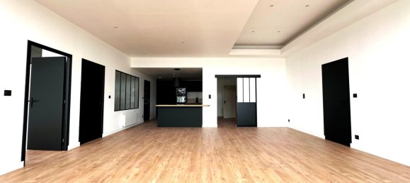 2 bedrooms Apartment in Roubaix, France No. 68743 3