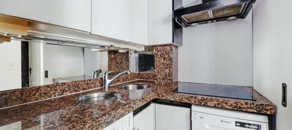 2 bedrooms Apartment in Paris, France No. 336967 9