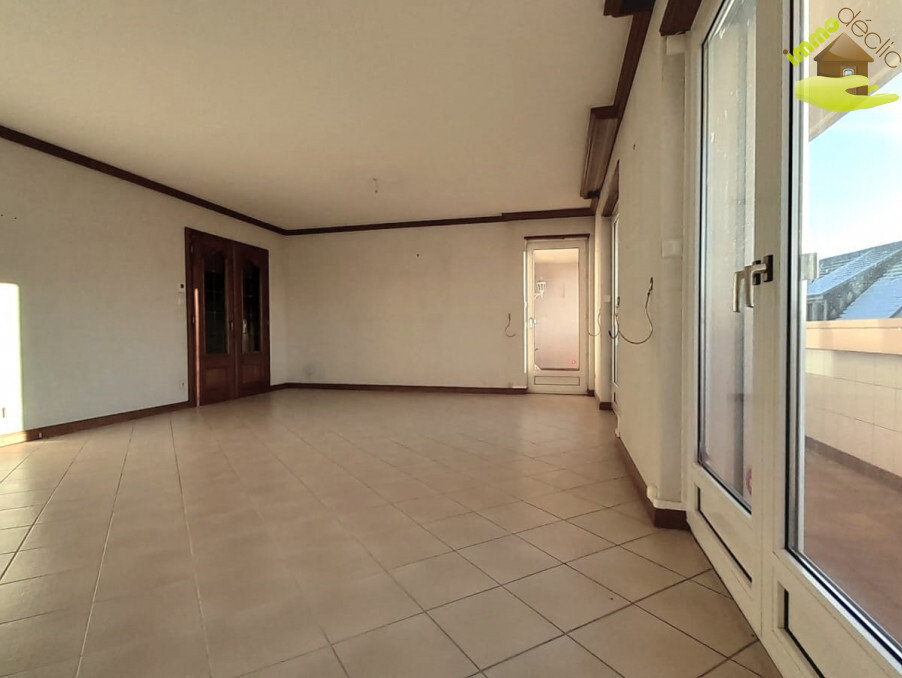 3 bedrooms Apartment in Hesingue, France No. 80282