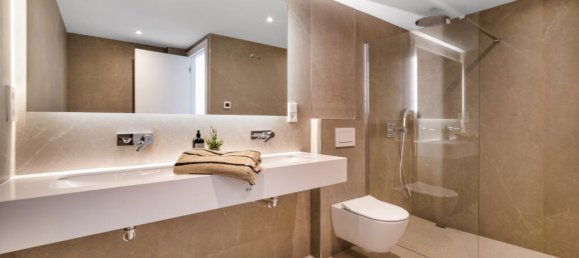 6 bedrooms Villa in Marbella, Spain No. 106220 18