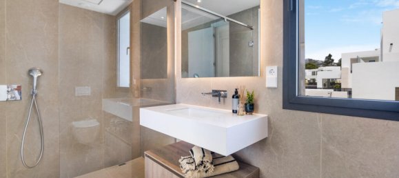 6 bedrooms Villa in Marbella, Spain No. 106220 20