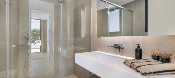 6 bedrooms Villa in Marbella, Spain No. 106220 34