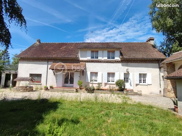 4 bedrooms Castles in Villeneuve-l'Archeveque, France No. 301618