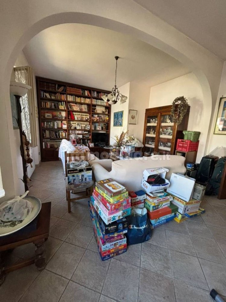 2 bedrooms Villa in Pisa, Italy No. 64129