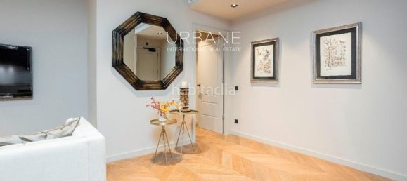 2 Schlafzimmer Wohnung in Ciutat Vella, Spain, Nr. 103365 10