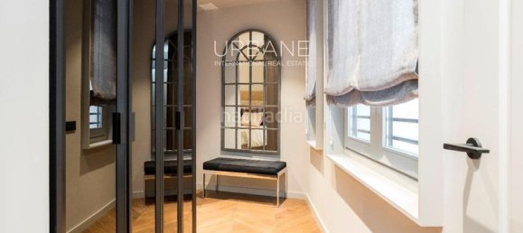 2 Schlafzimmer Wohnung in Ciutat Vella, Spain, Nr. 103365 18