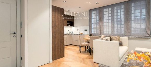 2 Schlafzimmer Wohnung in Ciutat Vella, Spain, Nr. 103365 3