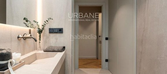 2 Schlafzimmer Wohnung in Ciutat Vella, Spain, Nr. 103365 14