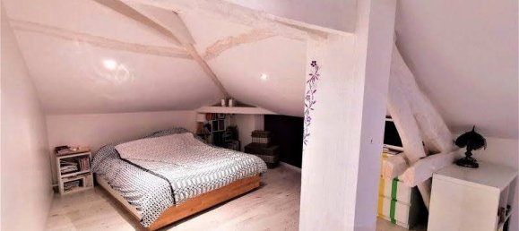 2 bedrooms Apartment in Roanne, France No. 198239 3