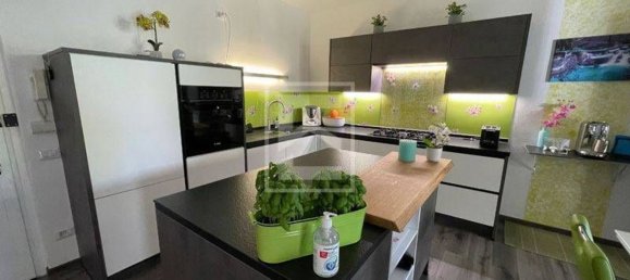 4 bedrooms House in Soiano del Lago, Italy No. 329056 17