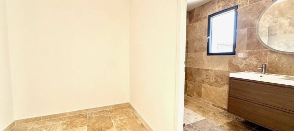 3 bedrooms Villa in Vaison-la-Romaine, France No. 361688 9