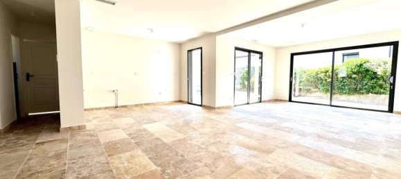 3 bedrooms Villa in Vaison-la-Romaine, France No. 361688 8