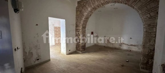 2-Zimmer Gewerbliche Immobilie in Anzio, Italy, Nr. 50094 6