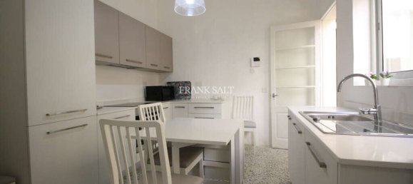 3 bedrooms Townhouse in Sliema, Malta No. 9828 2