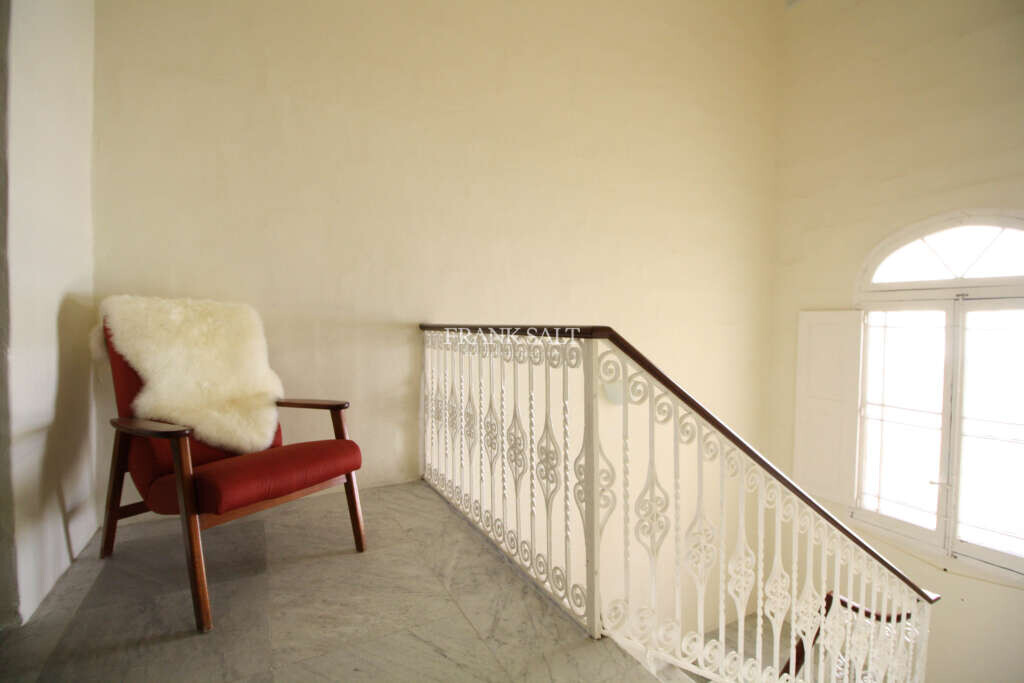 3 bedrooms Townhouse in Sliema, Malta No. 9828