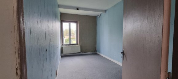 Edifício de 14 divisões em Signy-le-Petit, France N.º 68688 13