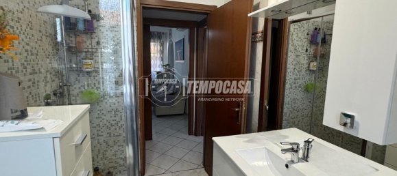 Квартира с 3 спальнями в Седриано, Италия № 358002 15