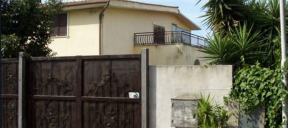 7 rooms Apartment in Aprilia, Italy No. 229300 7